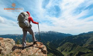 keep-warm-when-climbing-mountains